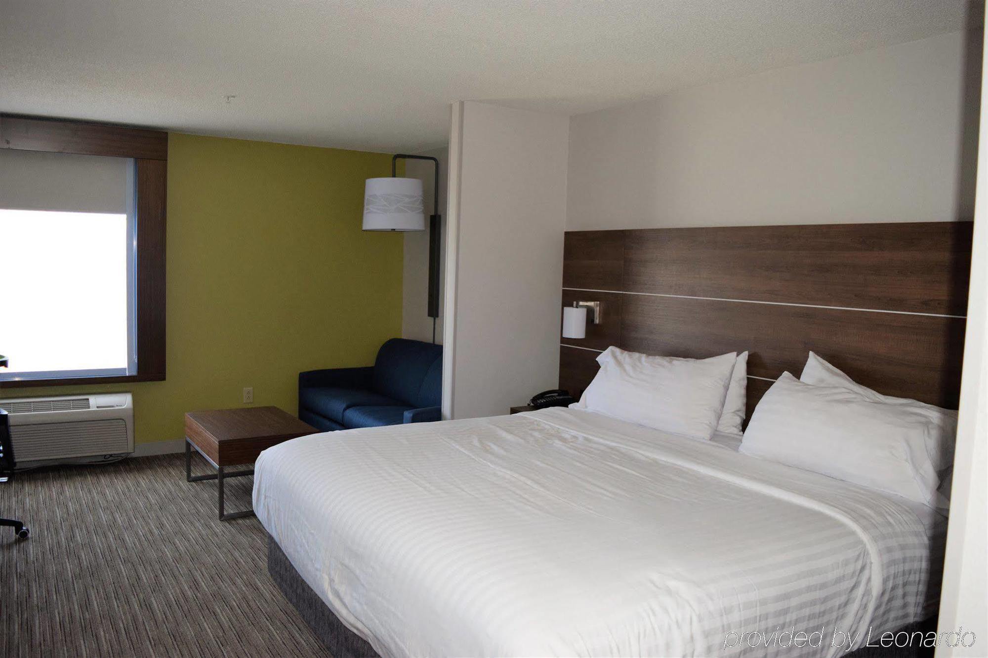 Holiday Inn Express & Suites Crossville, An Ihg Hotel מראה חיצוני תמונה